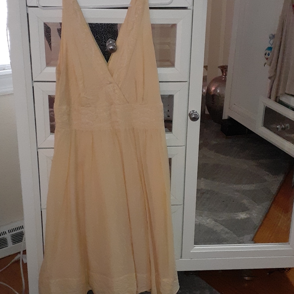Sleeveless dress